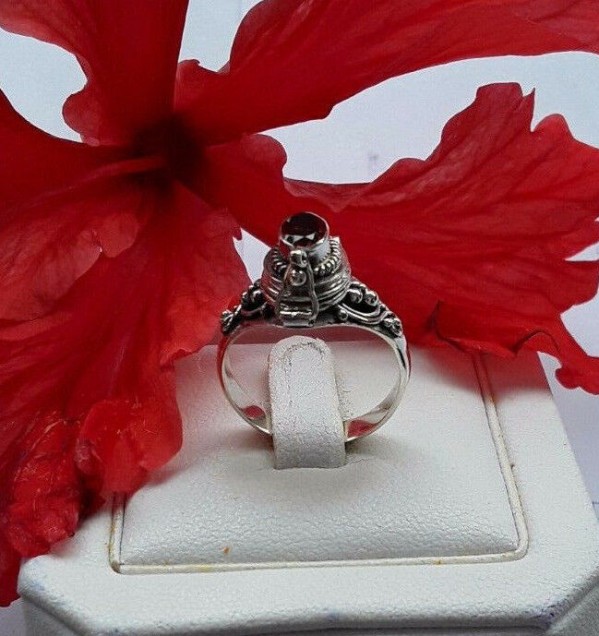 AGNES CREATIONS / BAGUE OUVRANTE POISON A SECRET ARGENT 925 & GRENAT TAILLE 51