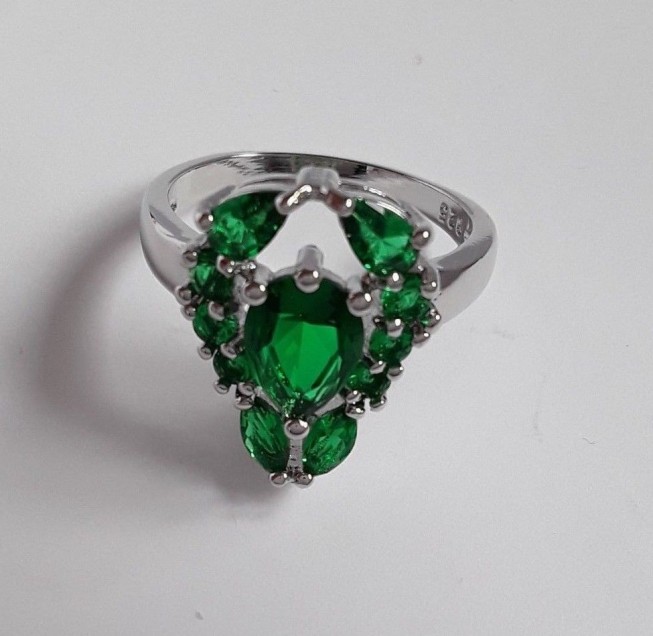 AGNES CREATIONS / Belle BAGUE ARGENT 925 ZIRCONIUM Vert EMERAUDE TAILLE 53 