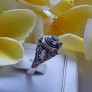 AGNES CREATIONS /BAGUE OUVRANTE POISON A SECRET ARGENT 925 & TOPAZE TAILLE 56-57