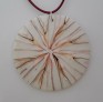 AGNES CREATIONS / IMPORTANT PENDENTIF MODE EN COQUILLAGE / RESINE & NACRE