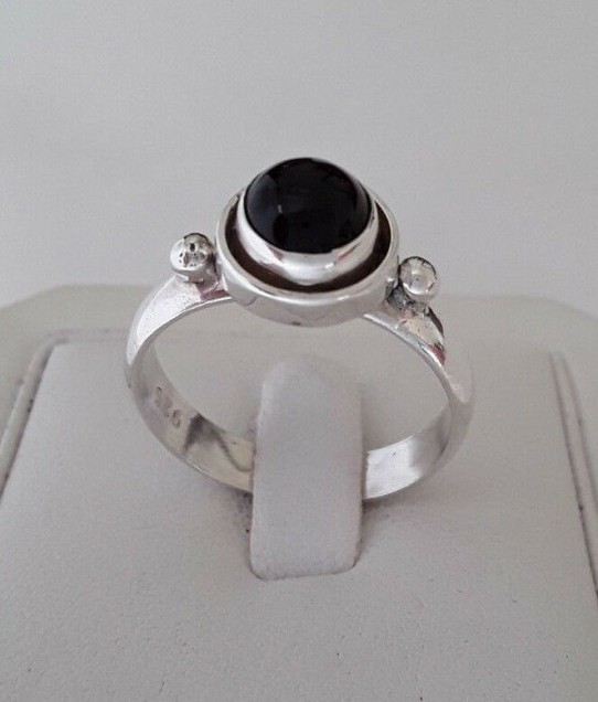 AGNES CREATIONS / BELLE BAGUE FEMME EN ARGENT 925 ORNEE ONYX NOIR TAILLE 55