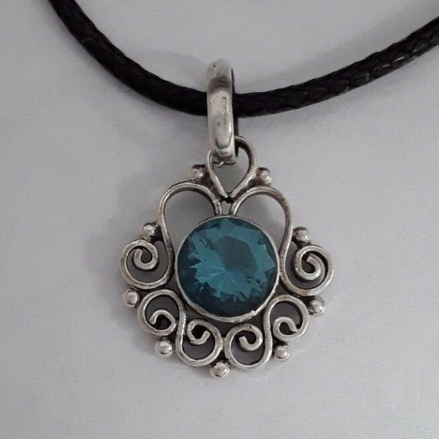  AGNES CREATIONS / JOLI PENDENTIF VINTAGE EN ARGENT 925 & TOPAZE BLEUE