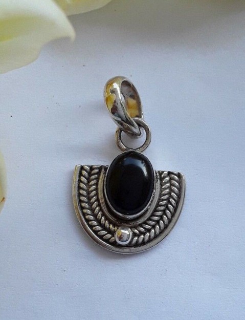 AGNES CREATIONS / PENDENTIF FEMME MODE STYLE INDE EN ARGENT 925 & ONYX NOIR