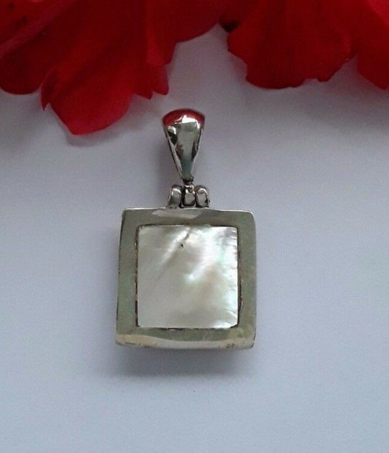  AGNES CREATIONS // PENDENTIF MODERNE EN ARGENT 925 ORNE DE NACRE VERITABLE