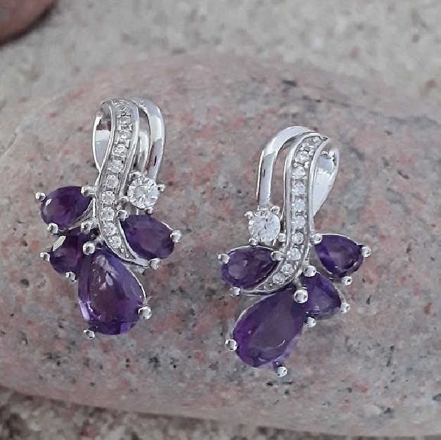 Boucles d'oreilles de créateur ornées d'Améthystes Argent 925