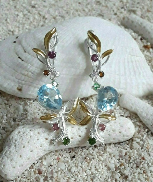 Belles Boucles d'oreilles de créateur multi-pierres Topaze Bleue & Tourmalines, 2 tons Argent 925 & Vermeil