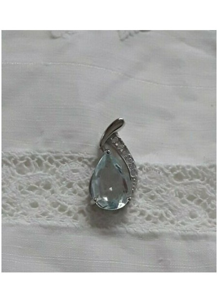 Pendentif en argent 925 Orné d'une Topaze Bleue