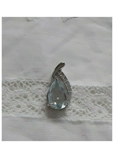 Pendentif en argent 925 Orné d'une Topaze Bleue