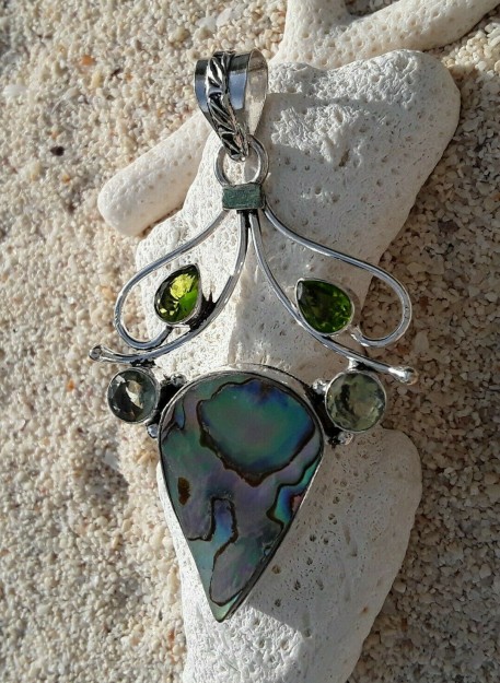 Important PENDENTIF orné nacre Abalone & Péridot Argent plaqué