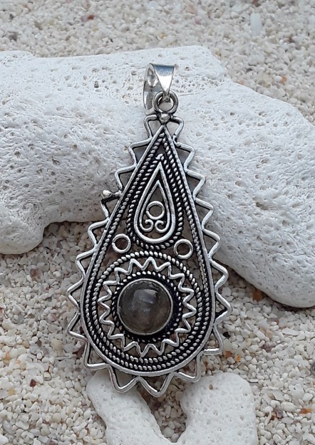 Pendentif Ethnique style Inde orné Labradorite Argent plaqué