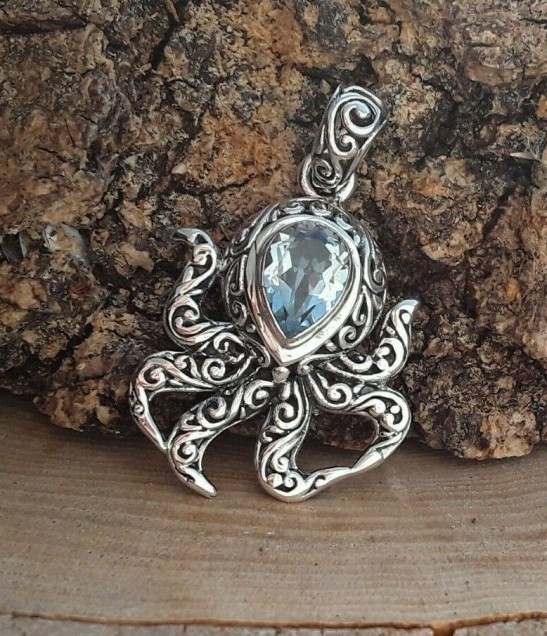 PENDENTIF "PIEUVRE" EN ARGENT 925 ORNE TOPAZE BLEUE