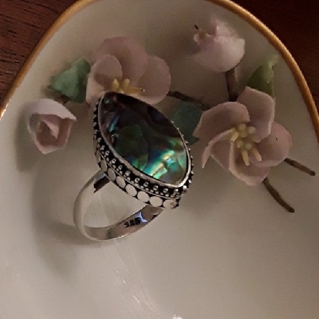 BAGUE MARQUISE ARGENT 925 ORNEE DE NACRE ABALONE - TAILLE 56