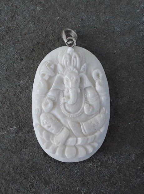 PENDENTIF GANESH-GANESHA EN OS SCULPTE - DIEU DE LA SAGESSE