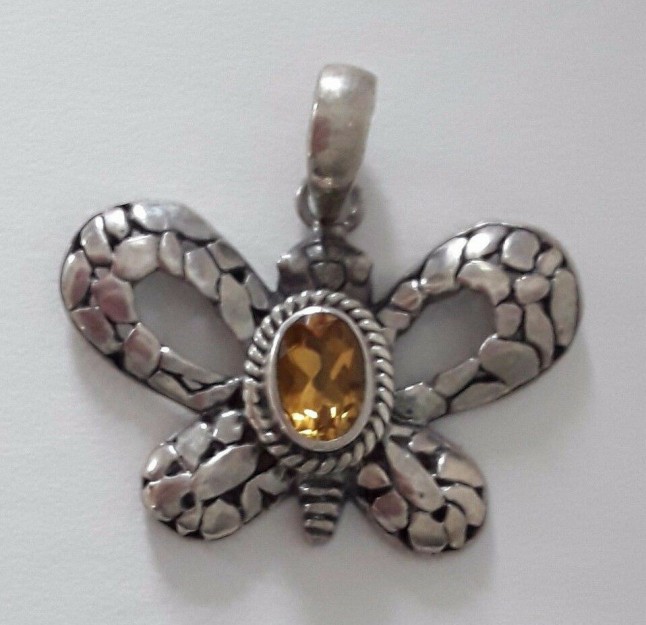 AGNES CREATIONS // BEAU PENDENTIF "PAPILLON" ARGENT 925 ORNE D'UNE CITRINE