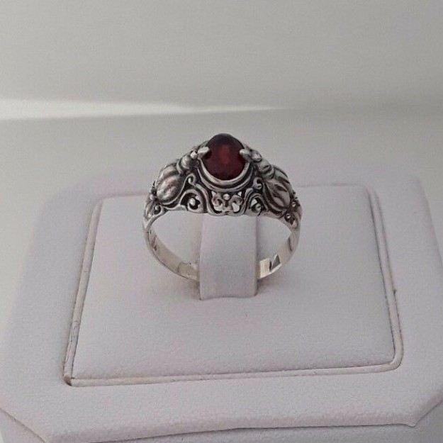 AGNES CREATIONS / BELLE BAGUE FEMME RETRO EN ARGENT 925 SERTIE GRENAT TAILLE 51