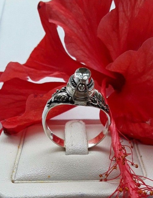 AGNES CREATIONS // BAGUE OUVRANTE POISON A SECRET ARGENT 925 & TOPAZE TAILLE 57